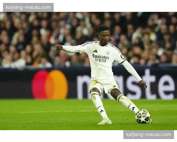 皇马夏窗重建正式启幕 后防线与中场将全面补强